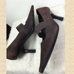 NWOT Nygard collections pointy toe elegant heels